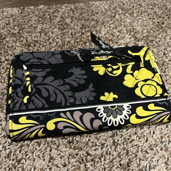 Vera Bradley turn lock wallet - Picture 2 of 3